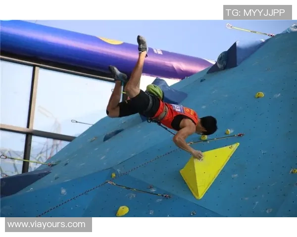 重庆攀岩队包夹打法深度解析与战术应用探讨 重庆攀岩队包夹打法深度解析与战术应用探讨