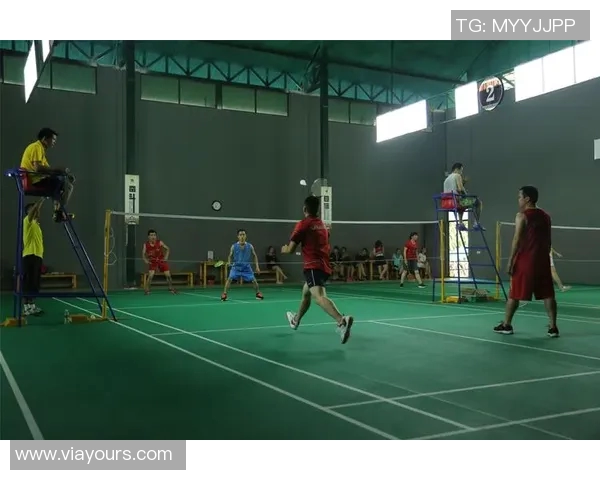 黄秀英独家分享羽毛球技巧与心得助你提升竞技水平 黄秀英独家分享羽毛球技巧与心得助你提升竞技水平