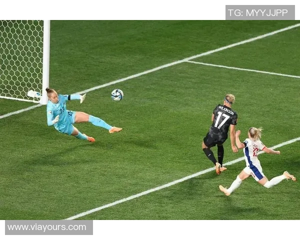 南非女足与安哥拉女足激战正酣谁将赢得非洲女子足球赛的荣耀