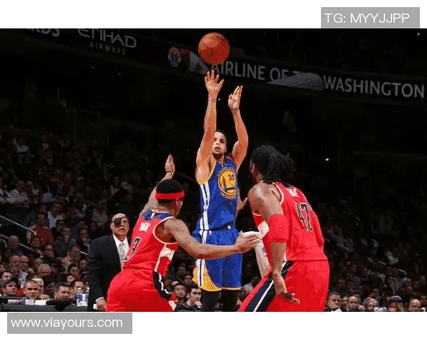 库里三分大赛决赛狂砍20球创历史震撼全场再展神射手风采