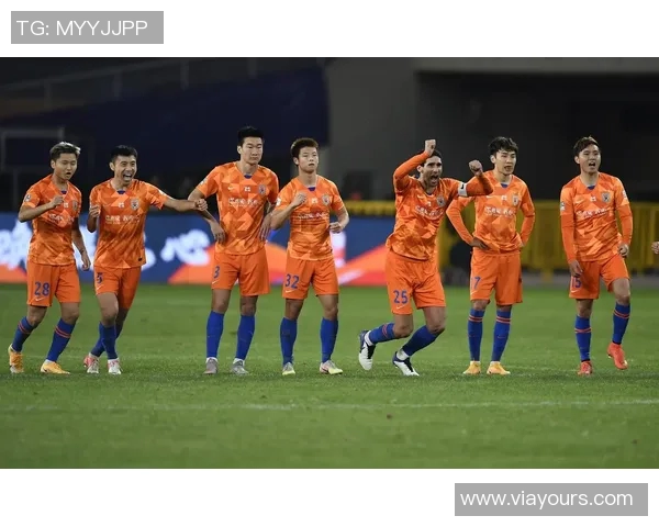 鲁能与国安足协杯激战在即球迷期待精彩对决与历史交锋