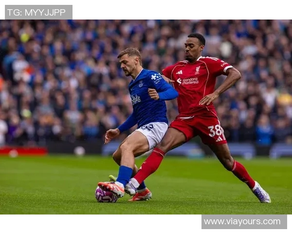 伯恩利对曼联精彩视频直播全程回顾与赛后分析 伯恩利对曼联精彩视频直播全程回顾与赛后分析