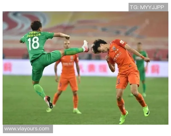 国安队与鲁能激战正酣谁能在这场巅峰对决中笑到最后