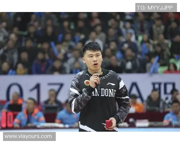 贾诚的成长之路:从青涩少年到职场精英的蜕变与奋斗 贾诚的成长之路:从青涩少年到职场精英的蜕变与奋斗