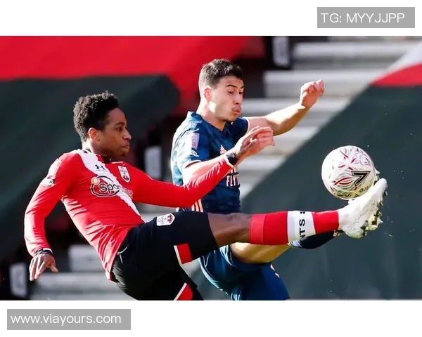 波尔图与尤文图斯历史交锋回顾及战术分析